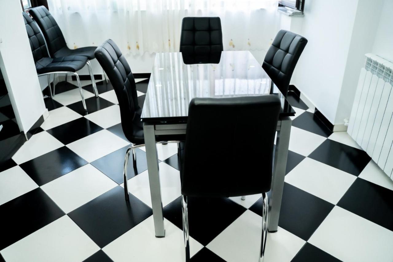 Apartament Luxury Daire Gura Humorului Dış mekan fotoğraf