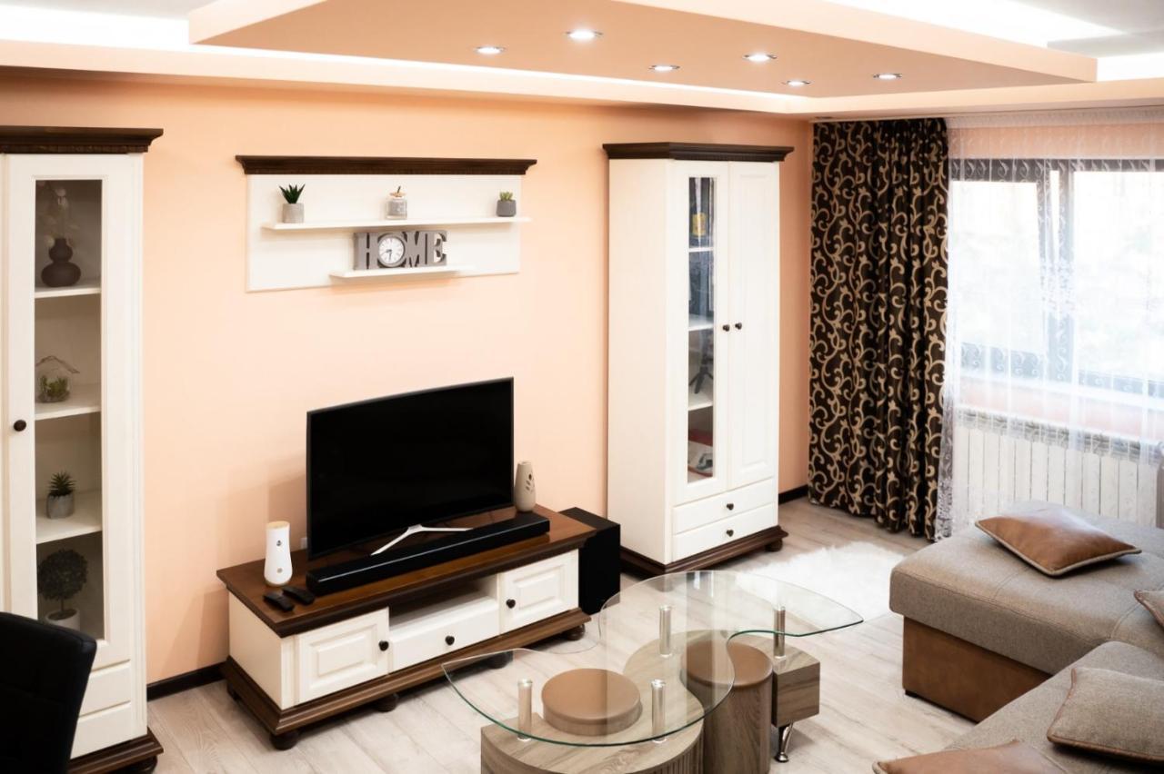 Apartament Luxury Daire Gura Humorului Dış mekan fotoğraf
