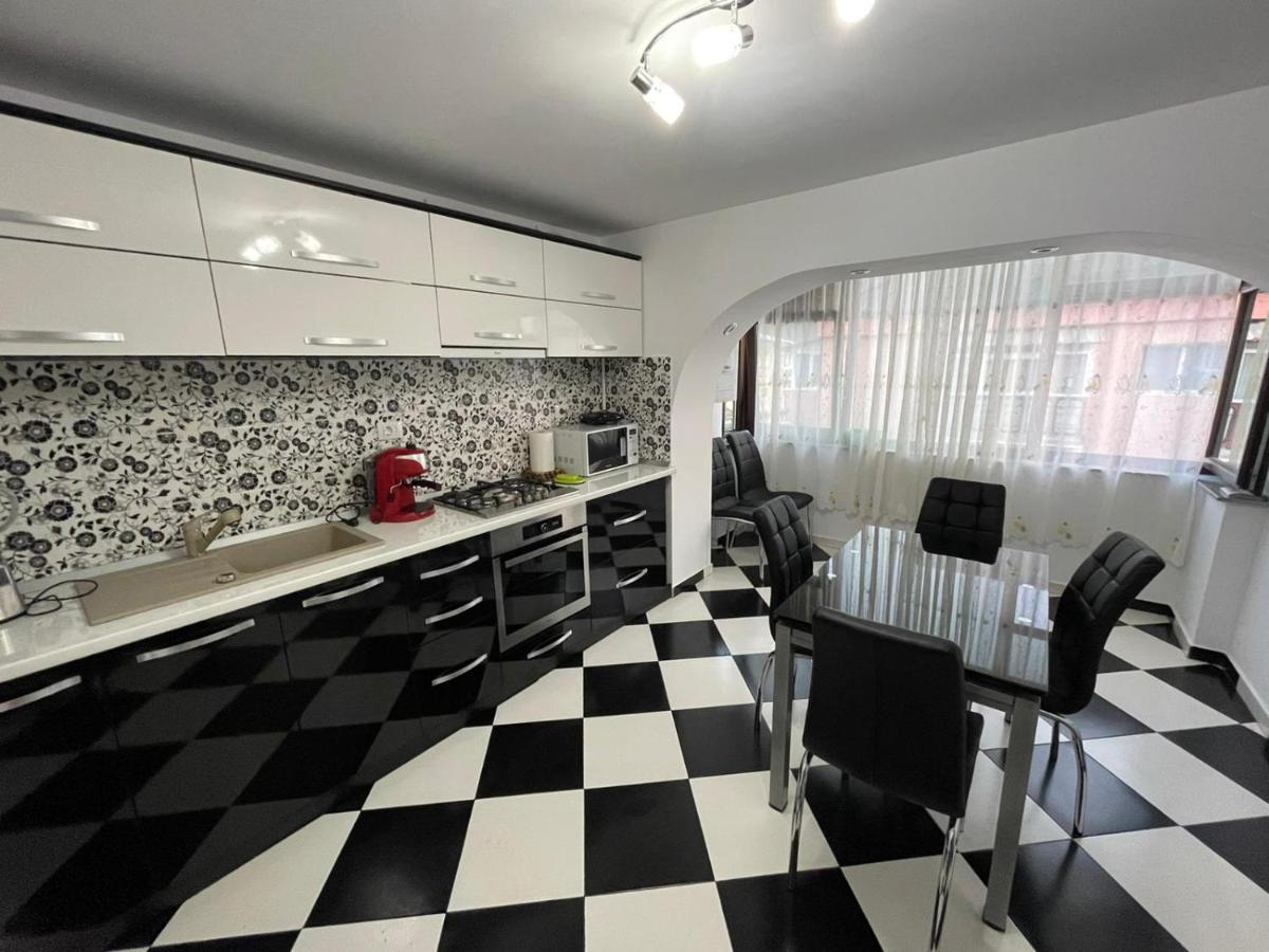 Apartament Luxury Daire Gura Humorului Dış mekan fotoğraf